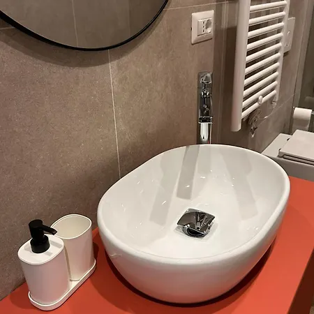 Modern And Bright House 20 Minutes From The Duomo * Milano
